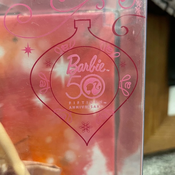 2009 Holiday Barbie (NRFB) 50th Anniversary! - Picture 4 of 5